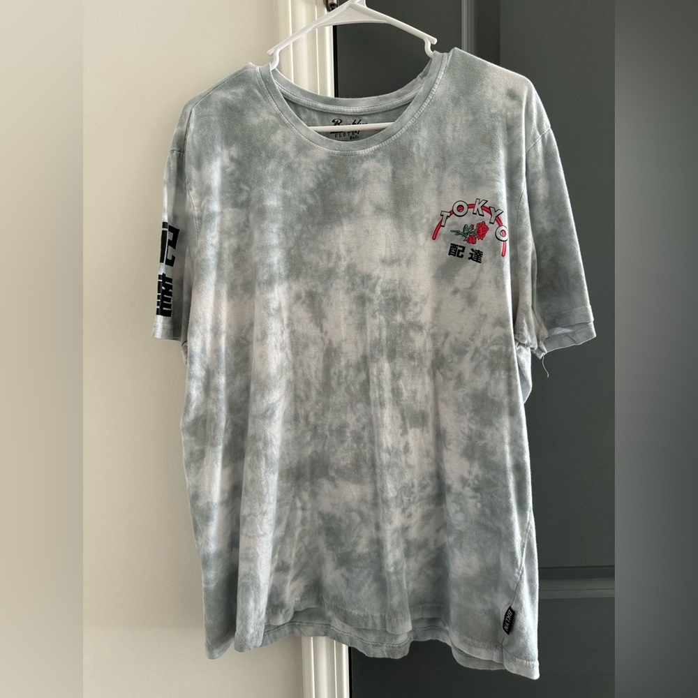 Men’s XL T-shirt